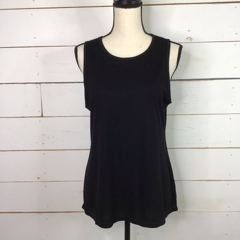 Black Sleeveless Women's Tank Top